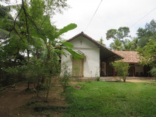 8 Bedroom Old Colonial House
