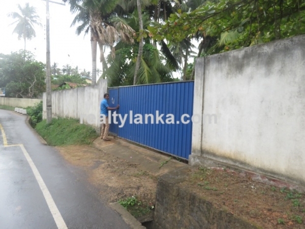 40m Beach Front Property