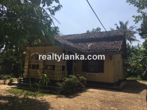 Colonial House in Ahangama