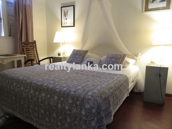 Small Villa In Habaraduwa