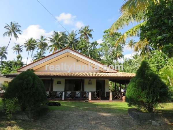200 Perch Land Wth Two Houses