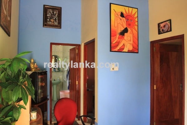 Small Villa In Hikkaduwa