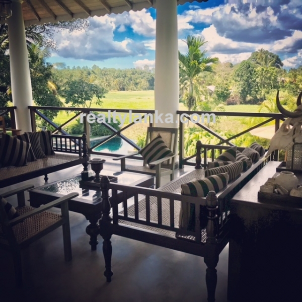 Villa With A Eye Catching Paddy View