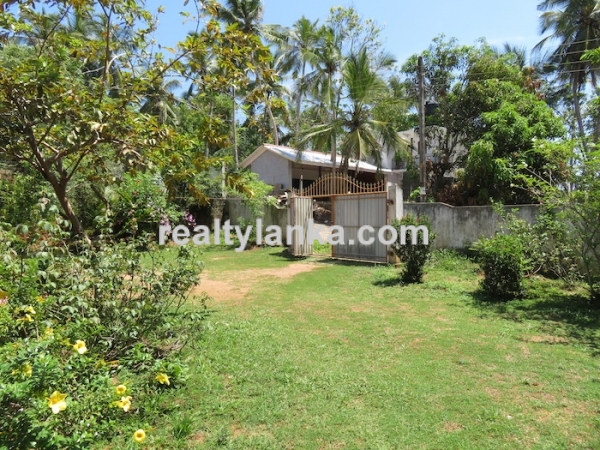 Property Near Hirikatiya Beach...