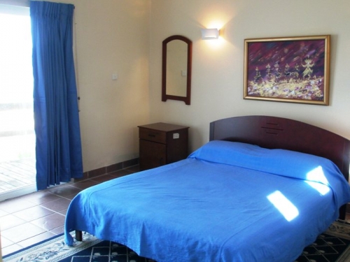 Beautiful Oceanfront Villa in Uswetakeiyawa 